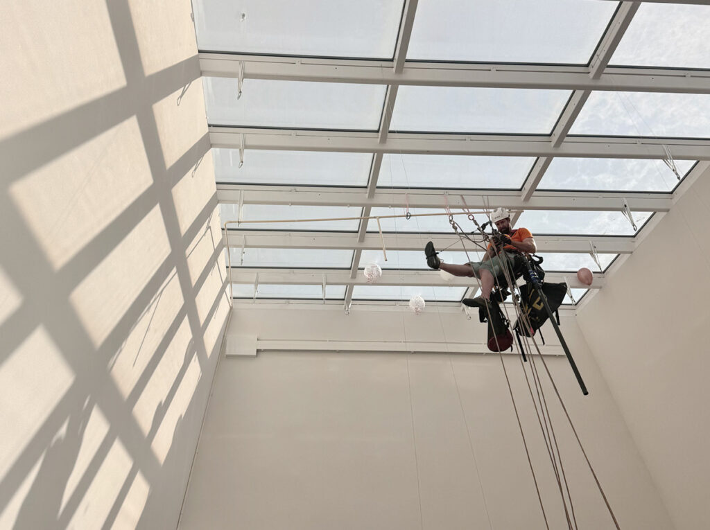 Nocumentum utför arbete på hög höjd